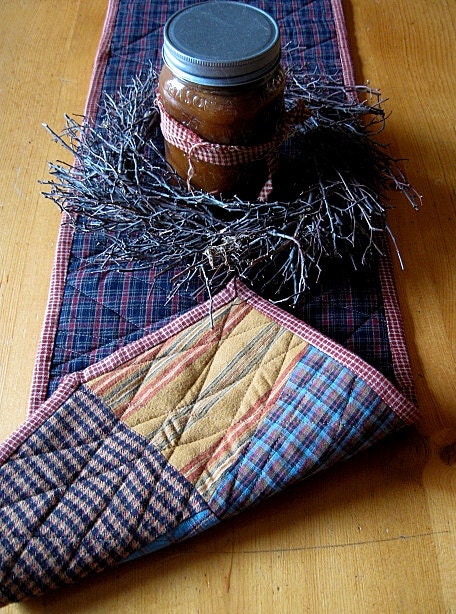 table runner - - tumbling blocks / reversible  - - 9" x 32.5" - ready to ship