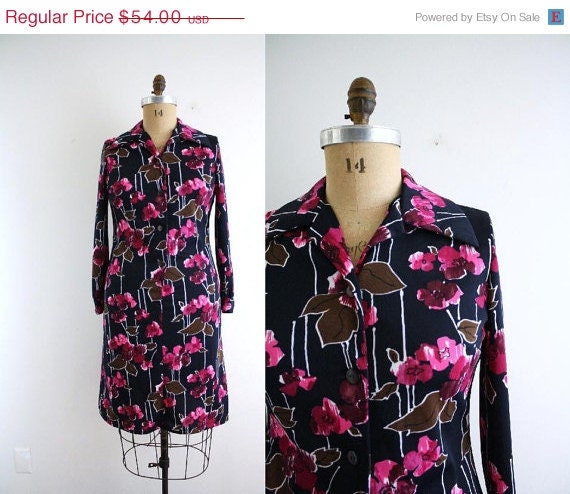 50% off Shop Closing Sale Vintage Shirt Dress . 70s Land Flower Dress . Magenta & Blue