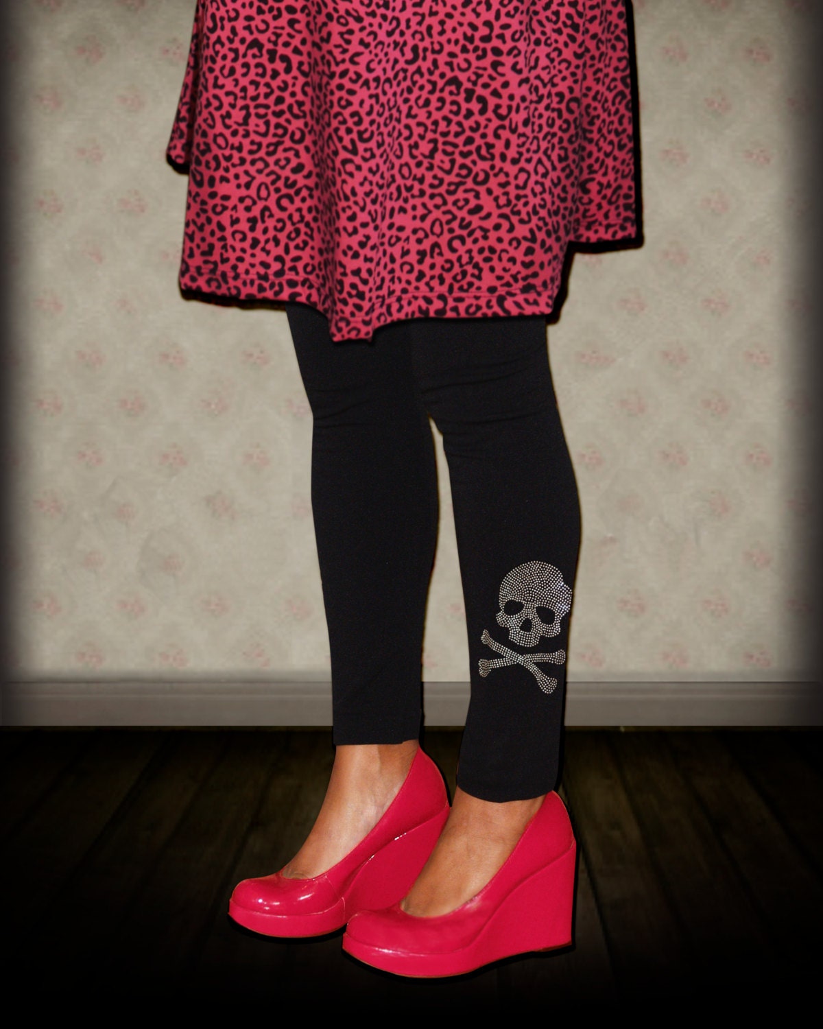 Jolly Rogers Skull and Crossbones rhinestone maternity tights in black