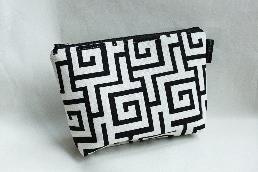 Maze - Large Essential Cosmetic Bag