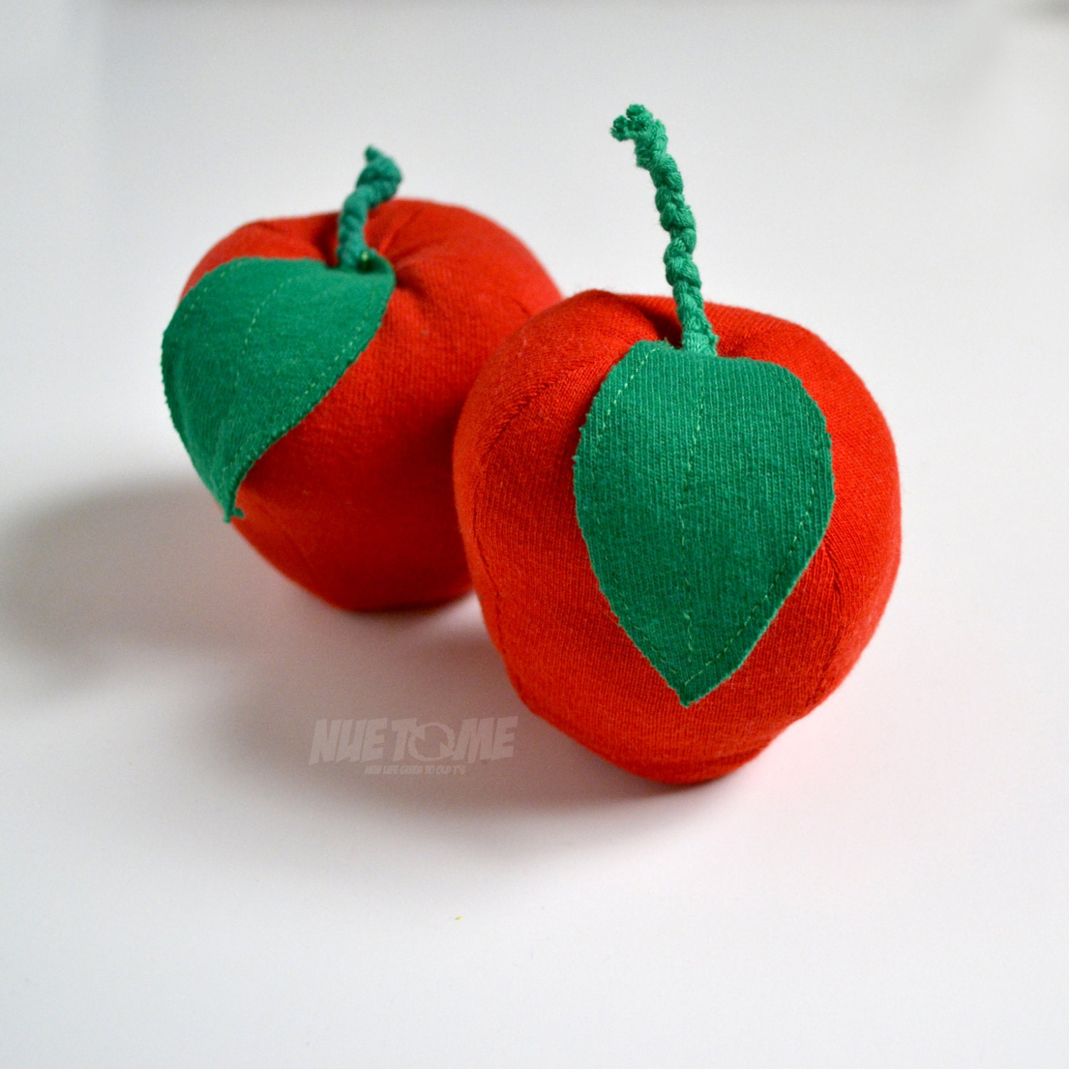 Recycled Tshirt Food - Apple (NUE021313-3)