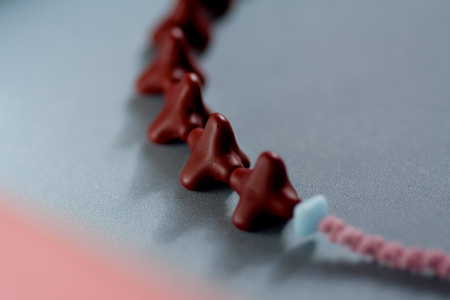 smågodis collection: cola (on rose pink) - a vintage glass beaded necklace by budpnq