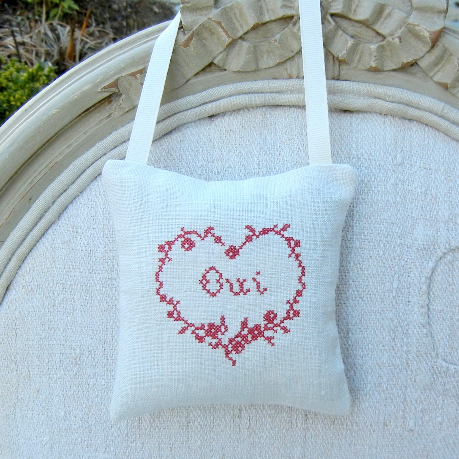 Antique Linen Square Sachet - "Oui"