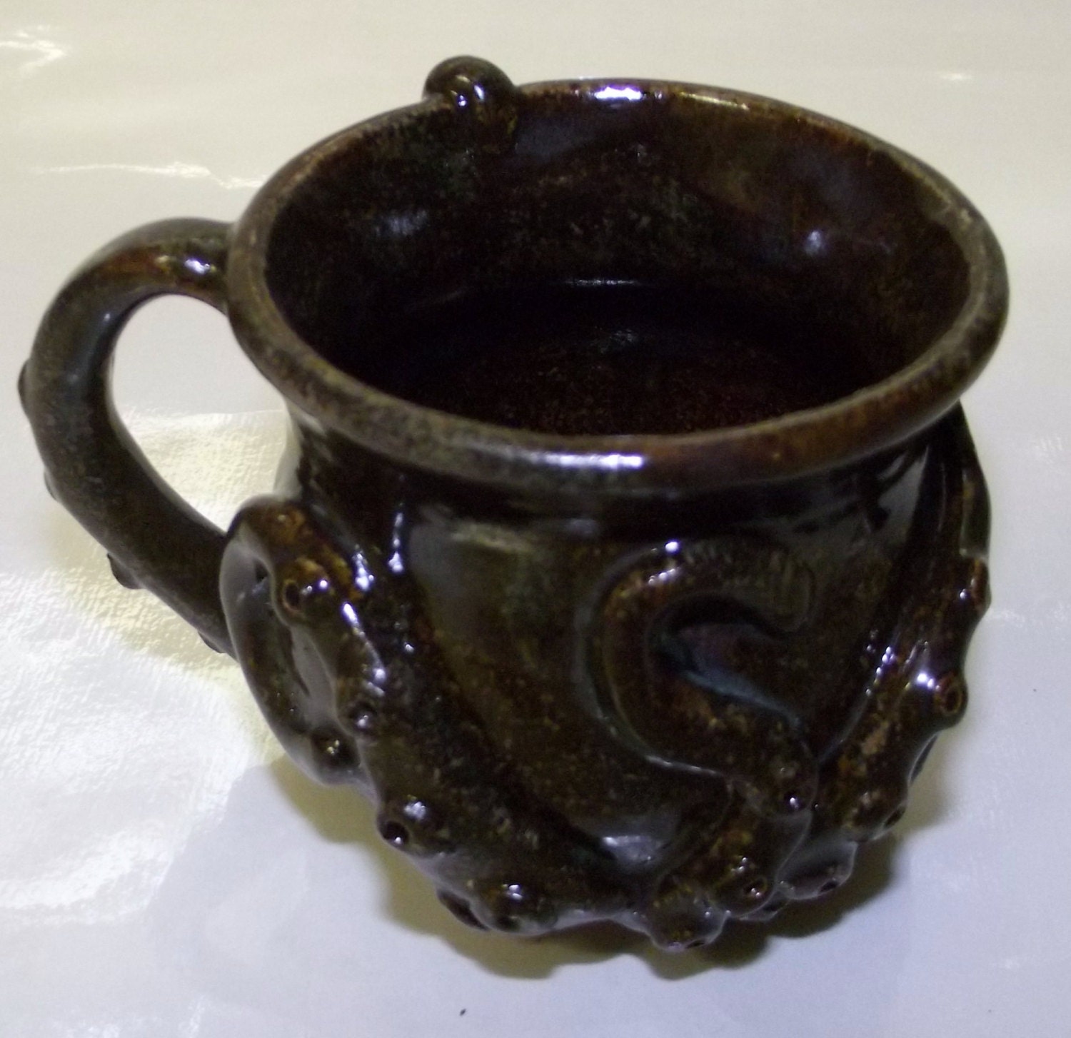Dark brown Octomug, 8 tentacles of fun, small