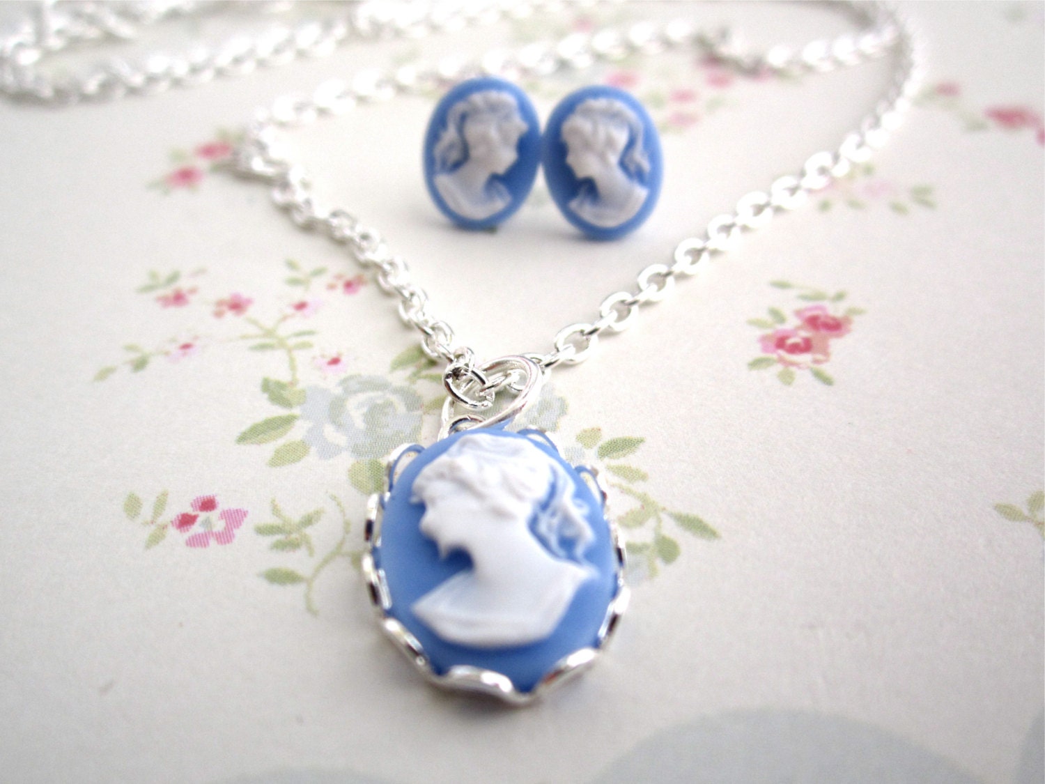 Petite Wedgwood Blue - Cameo Necklace Set -  Silver