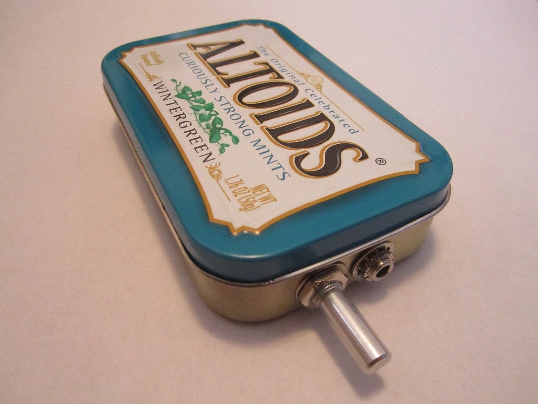 Portable Mint Tin MP3 Amp, With Speaker, Stereo Mixed, 10X Gain (Wintergreen Altoids)