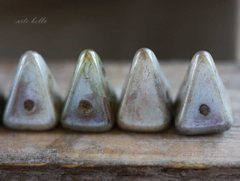 BLUE MIST PYRAMIDS .. New Picasso Czech Pyramid Spike Glass Beads  (3328-6)