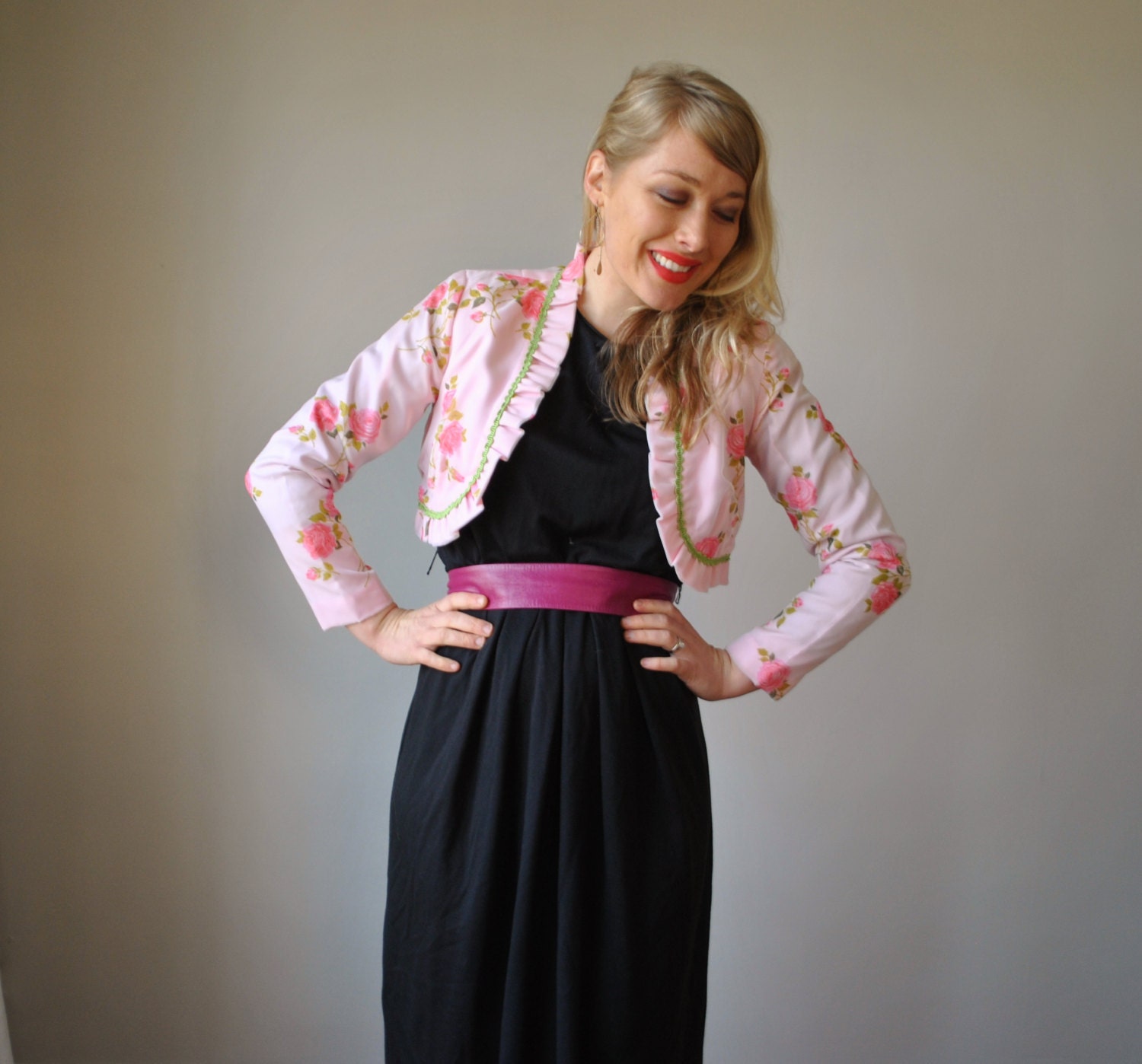 1970s Floral Rose Bolero, size extra small to small