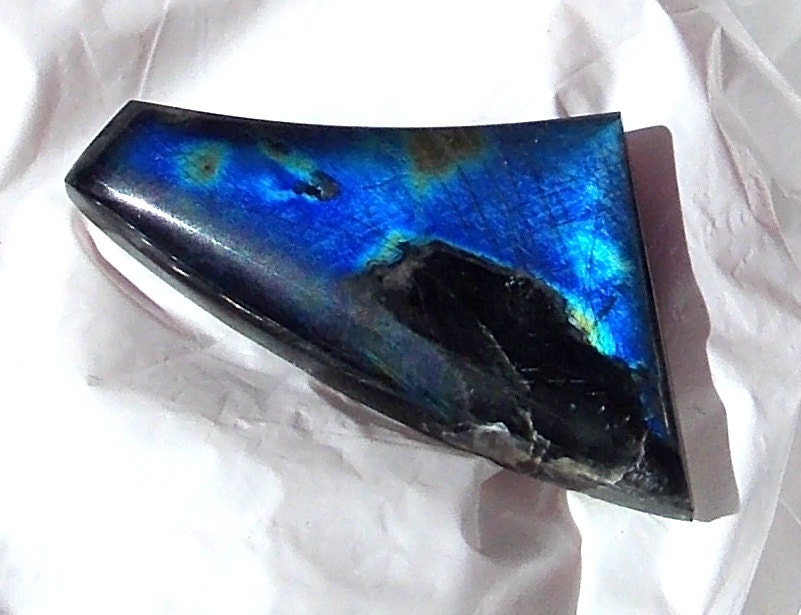 Ylämaa Spectrolite Freeform Cabochon