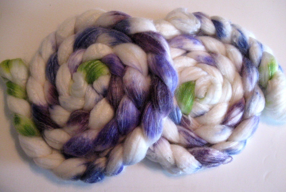 Violet vengence - SW Merino / Bamboo / Nylon Blend Wool Roving (Top) - Handpainted Spinning or Felting Fiber- 4 ounces