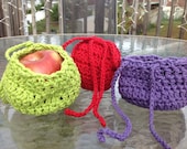 Apple Sack - Great for teachers - a hand-crocheted bag for medium to large size fruit