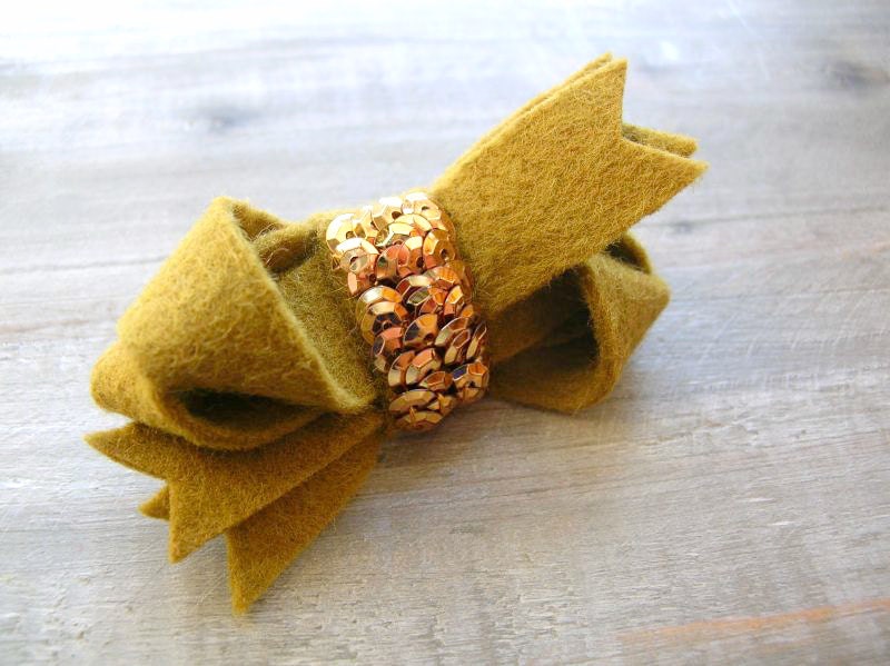Gold Sequin Twist Bow Clip // Felt and Metallic Sequin // Women's Hair Accessories by OrdinaryMommy on Etsy