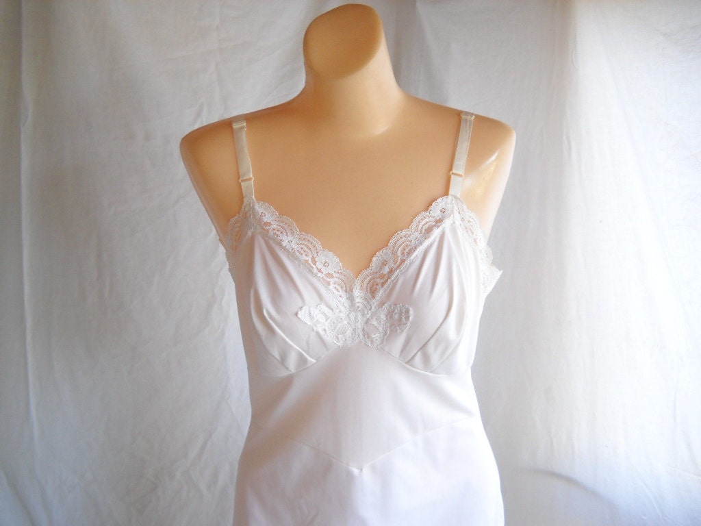 Vintage Slip White Slip Full Slip Bombshell Lingerie Slip Dress Undergarment Pin Up Fashion
