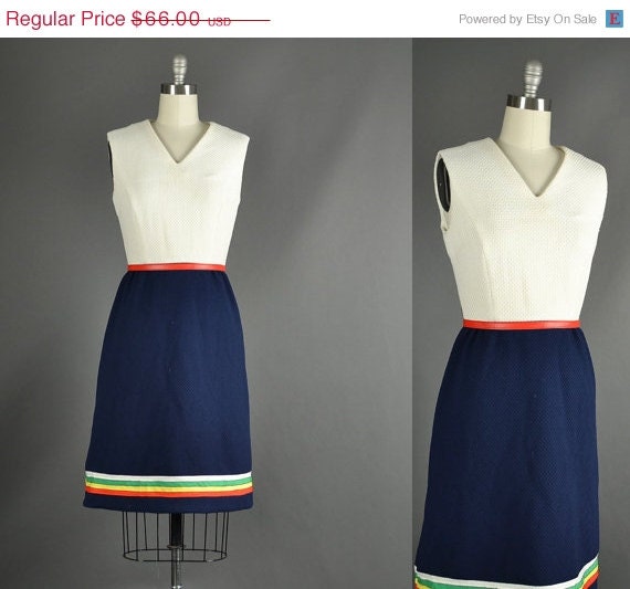 25% Off Sale Vintage 1960s Dress shift color block stripe mod day dress Tio puckered 60s Dress