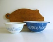 Pyrex Mixing Bowls, Colonial Mist Pattern, Blue and White Bowls, Vintage Pyrex