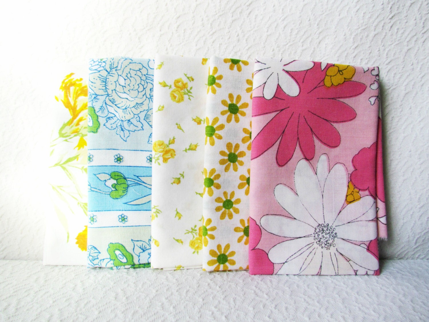 Set of 5 Vintage Sheet Fat Quarters Asst 27