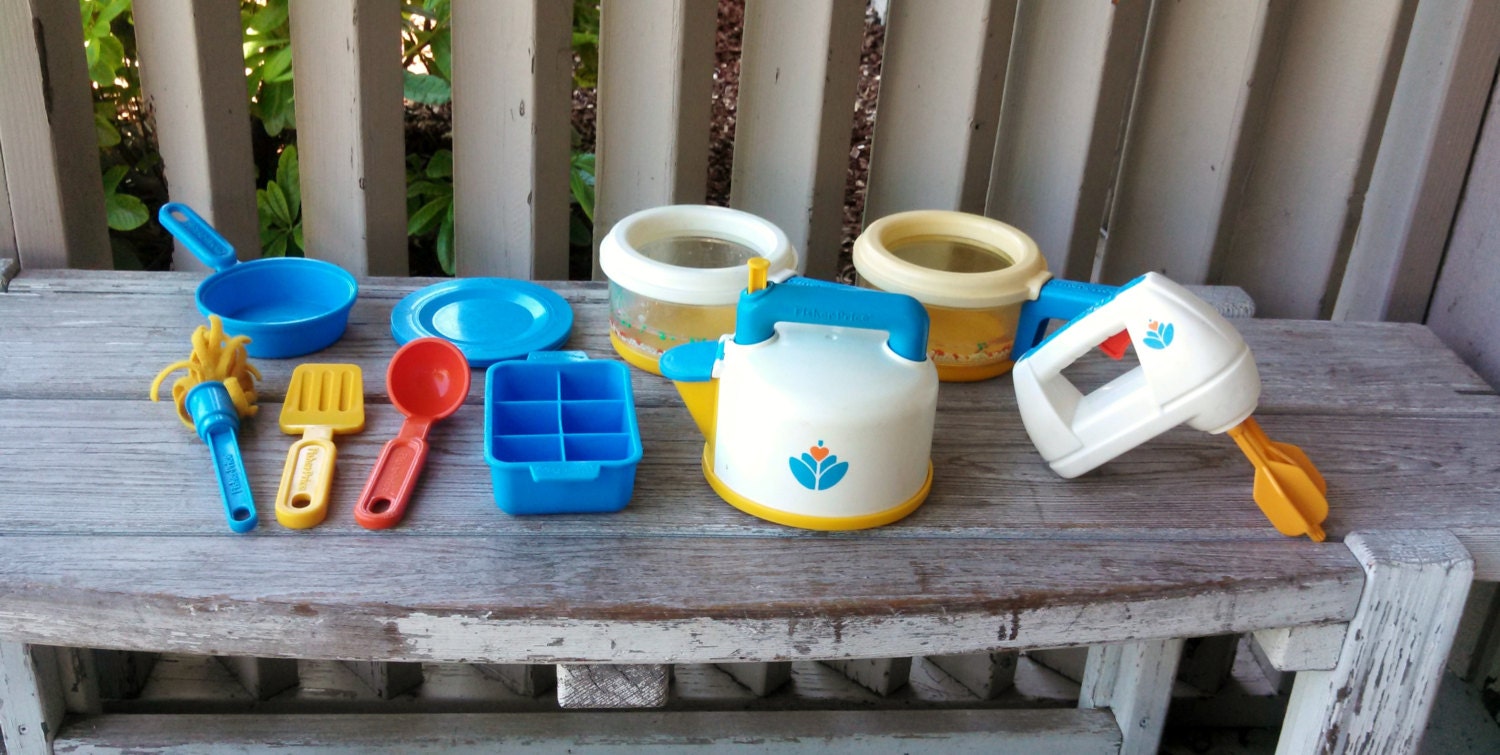 Rare Fisher Price Play Kitchen Set Teapot, Mixer, Pots & Pans, Dishes and More