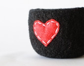 felted wool bowl  -  black wool with bright cherry red eco felt heart - ring holder, anniversary gift, valentine's day gift - theFelterie
