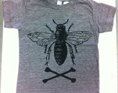 kids t-shirt with eagle design sizes 2, 4, 6