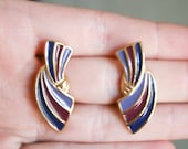Blue and Purple Gold Trifari Clip On Earrings