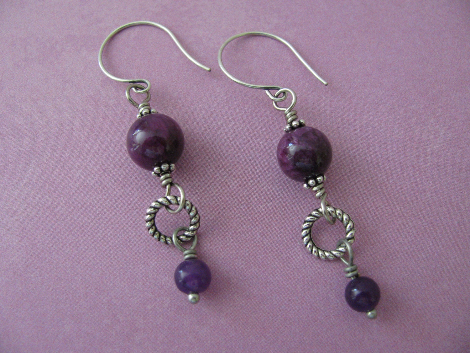 Shrinking Violet - earrings