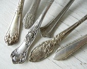 Vintage Silverplate Assortment of 6 Beautiful Teaspoons