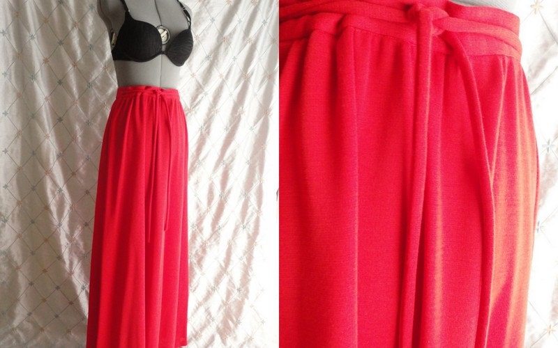 60s Skirt // Maxi Skirt // Vintage 1960s Red Wool Blend Maxi Skirt from Nordstrom Town Square Shops Size L