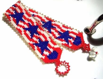 Memorial Day Stars and Stripes USA Flag Hand Beaded Bracelet