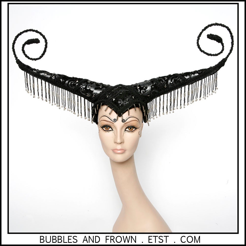 Tarnished Queen.... Horned Head Piece in Black and Pewter