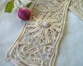 Silk Soutache and Lace Trim in Pale Honey