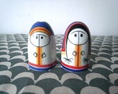 Vintage Arabia Salt & Pepper Shaker Set Eskimo