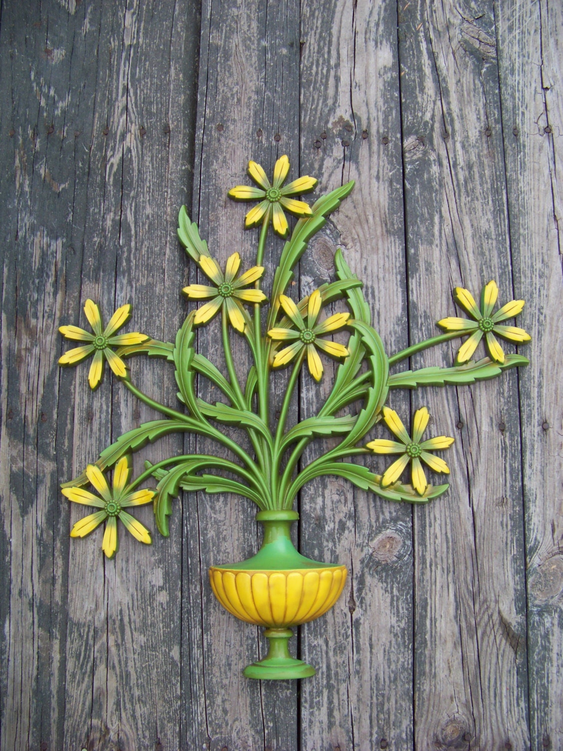 Vintage Mid Century Mod Syroco Floral Vase Wall Hanging