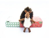 Peluche stuffed animal felt squirrel plush miniature woods brown red green  matchbox