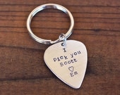 Custom Guitar Pick Key Chain - Personalized Guitar Pick, Perfect Gift for Guitar Player, Music Lover, Groomsmen, Teacher, Father's Day