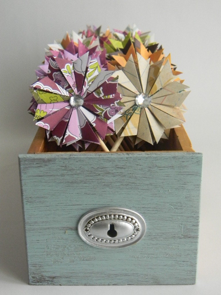 On Sale Bakers Dozen Mini Paper Star Fairy Wands Mixed colors //READY TO SHIP//