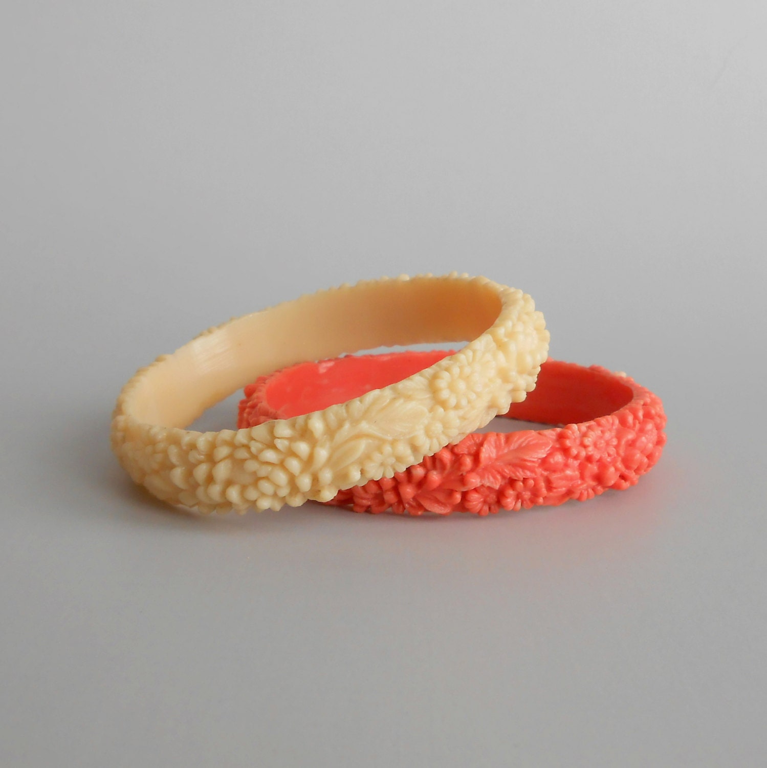 Art Deco Celluloid Bracelet. Coral Early Plastic. Floral.