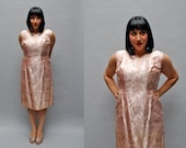 vintage 1950s dress. 50s cocktail dress. pink silk. medium large