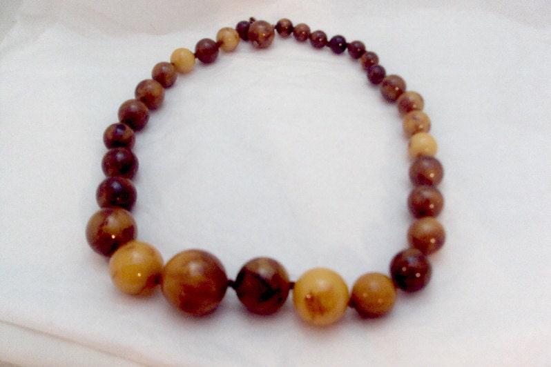 End of Day Butterscotch, Rootbeer Bakelite Vintage Bead Necklace