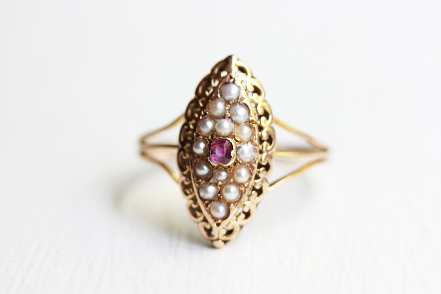 10K Pearl and Garnet Ring