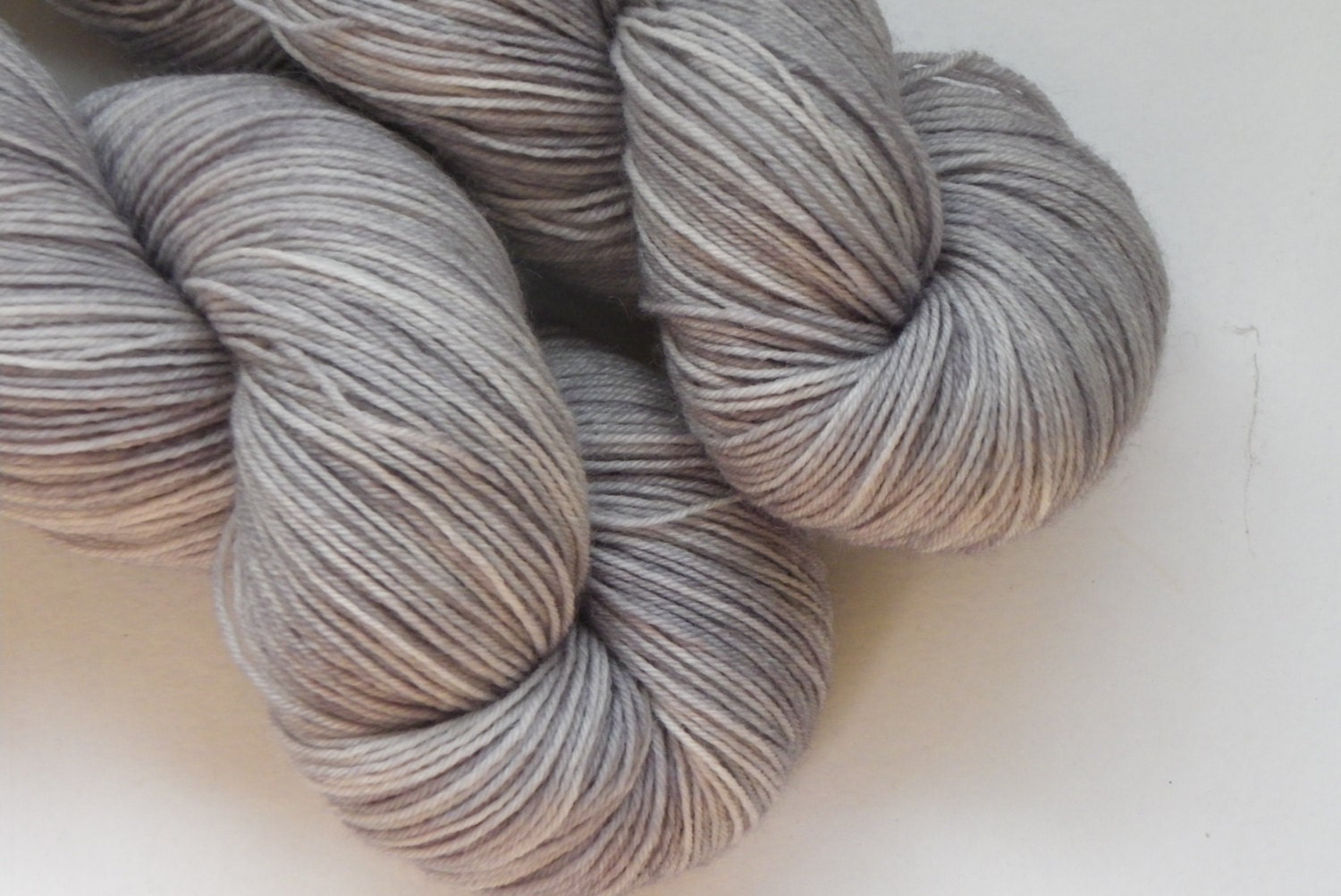 Bounce. Blue Faced Leicester  Sock Yarn 100grms .