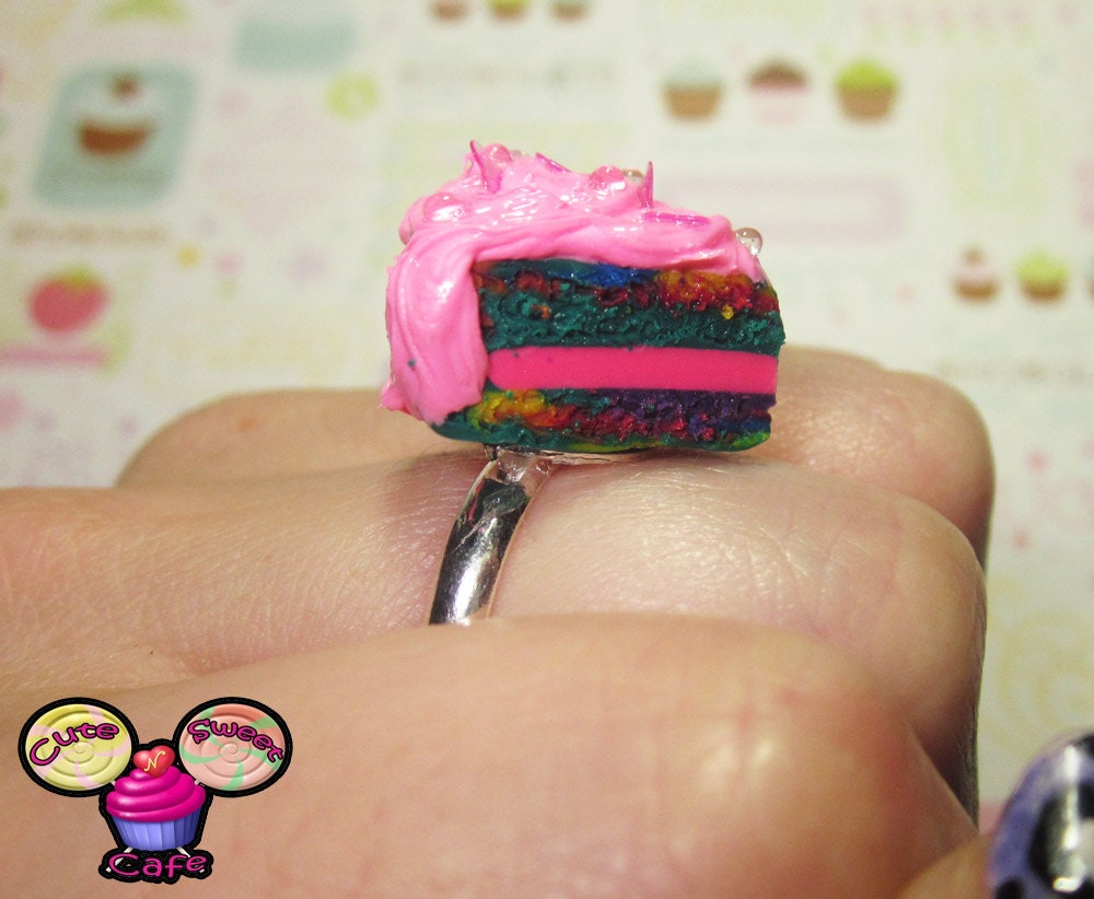 Scented Strawberry Rainbow Marbled Cake Slice Ring
