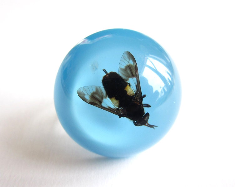 Beautiful but Nasty - Resin ring - Size L