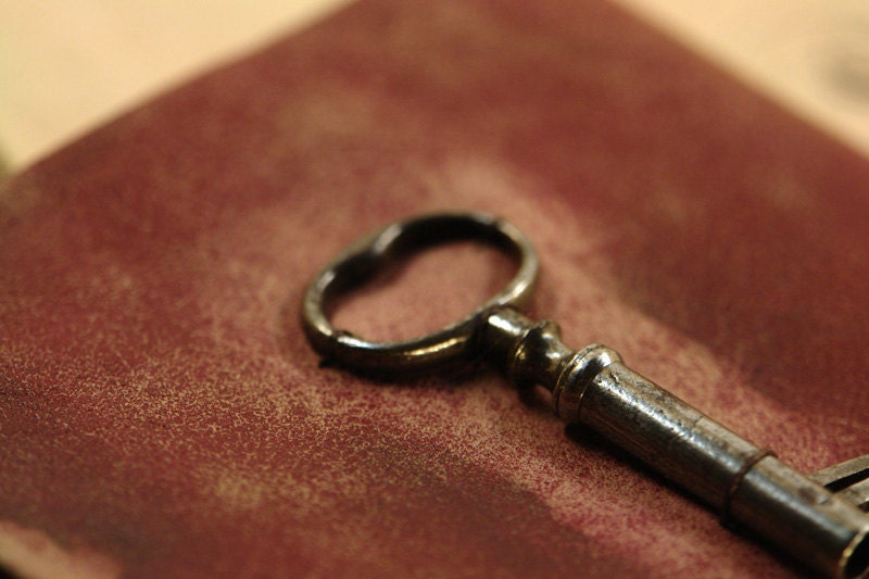 Journal with Key - Leather Journal with Vintage Key and Aged Vintage Old Paper - Secret Book