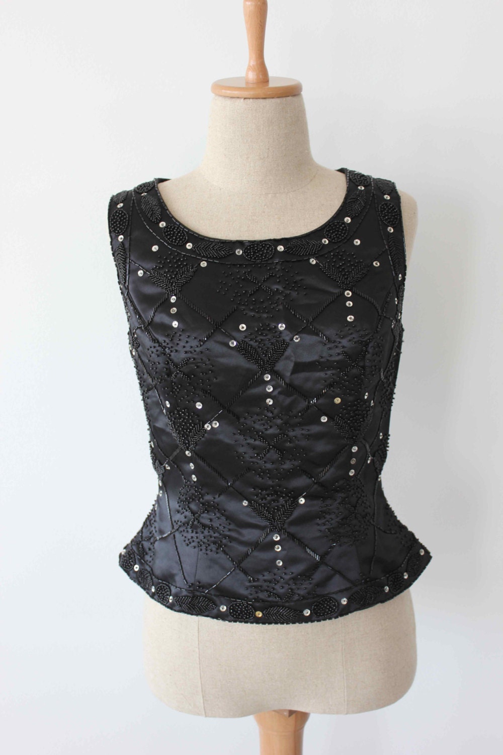 Vintage Heavy Embroidered BLACK Beaded Embellished Sequinned Peplum Shell Sleeveless Blouse Party Elegant Womens Top Size 10