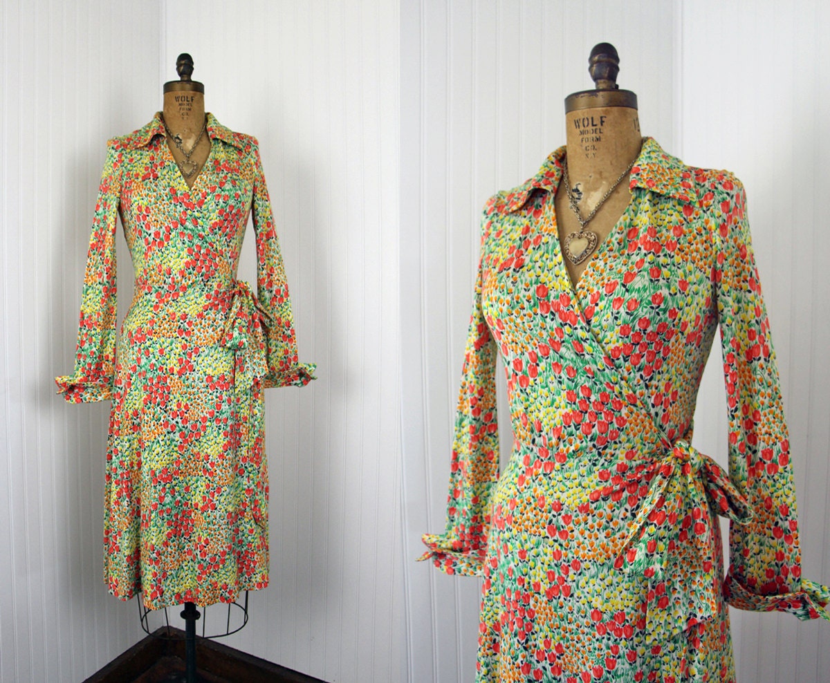 1970s Dress - Vintage Diane Von Furstenberg Dress - Italian Novelty Tulip Print Wrap Jersey S M - Skagit Valley