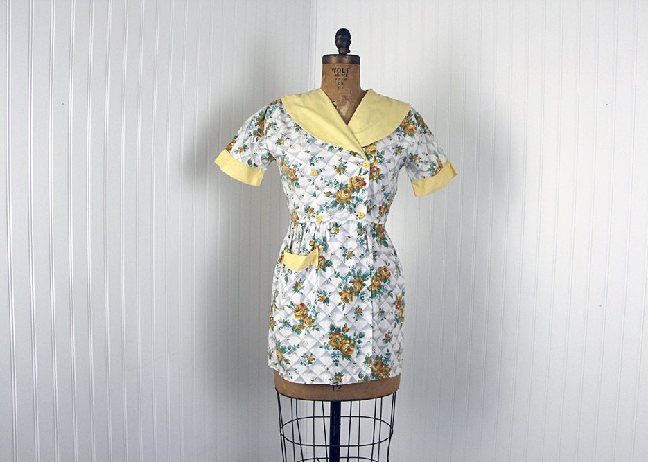 1940s Top - Vintage 30s 40s Blouse Mustard Yellow Roses Cotton Feed Sack S M - Fare Thee Well