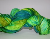 merino cashmere nylon fingering, 430 yards-charming incantations-just a little algae on it