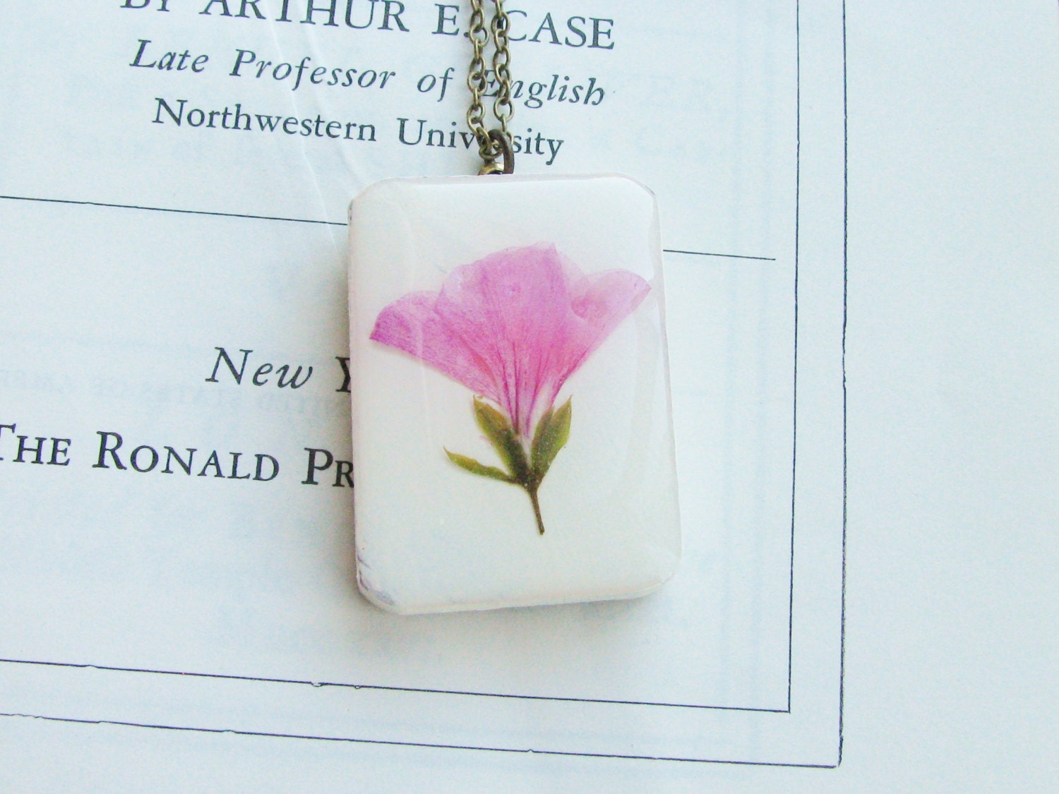 Pressed Flower Necklace Real Pink Geranium Flower in Resin Wood Pendant Unique Jewelry Gardener Naturalist Gift Bridal Jewelry