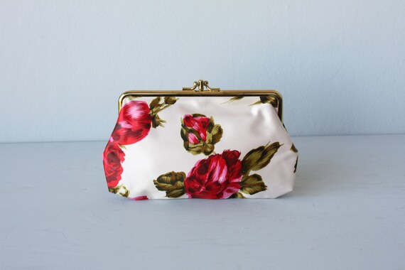 floral clutch / floral purse /satin clutch purse / floral print bag / kisslock purse