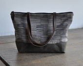 ZIP TOTE - lines